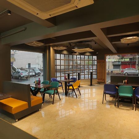 Hotel Shayan Inn Rajkot Dış mekan fotoğraf