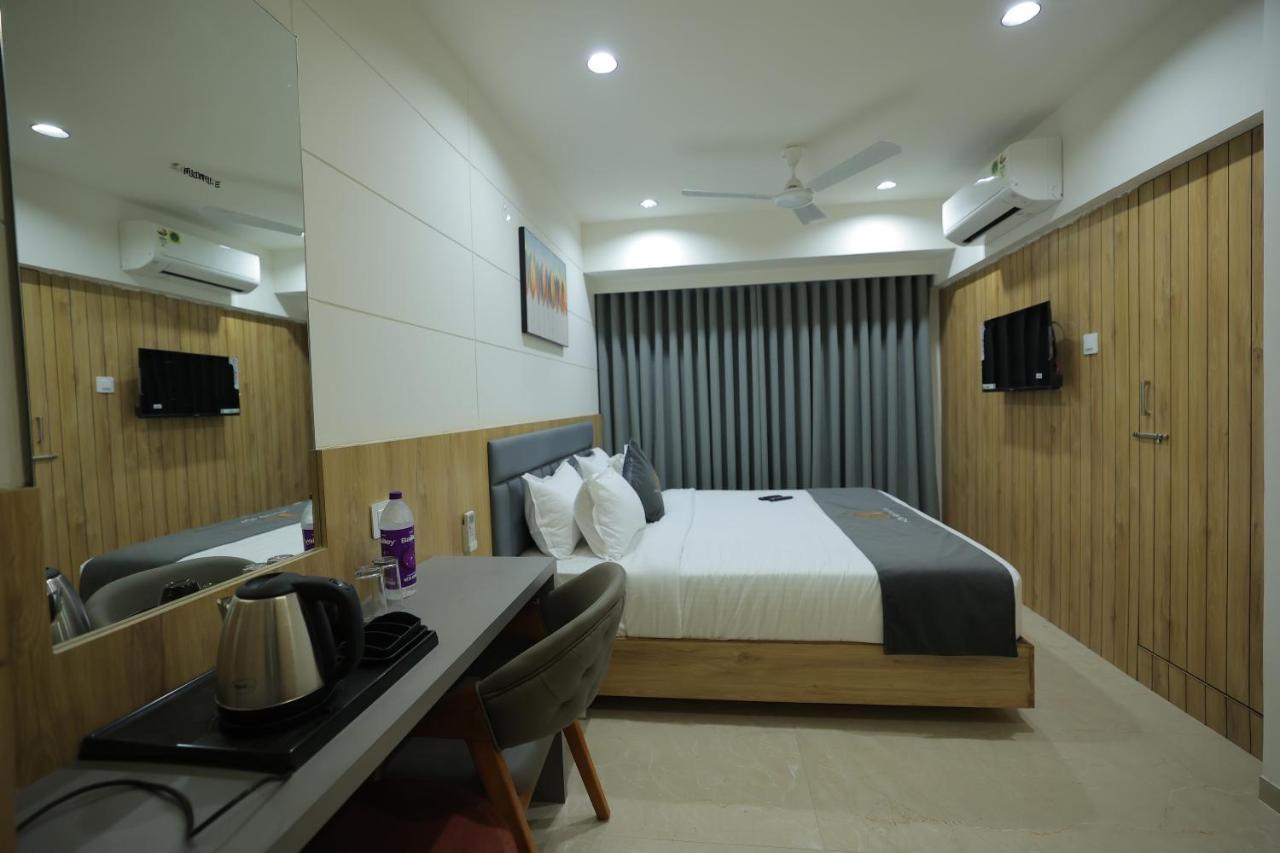 Hotel Shayan Inn Rajkot Dış mekan fotoğraf