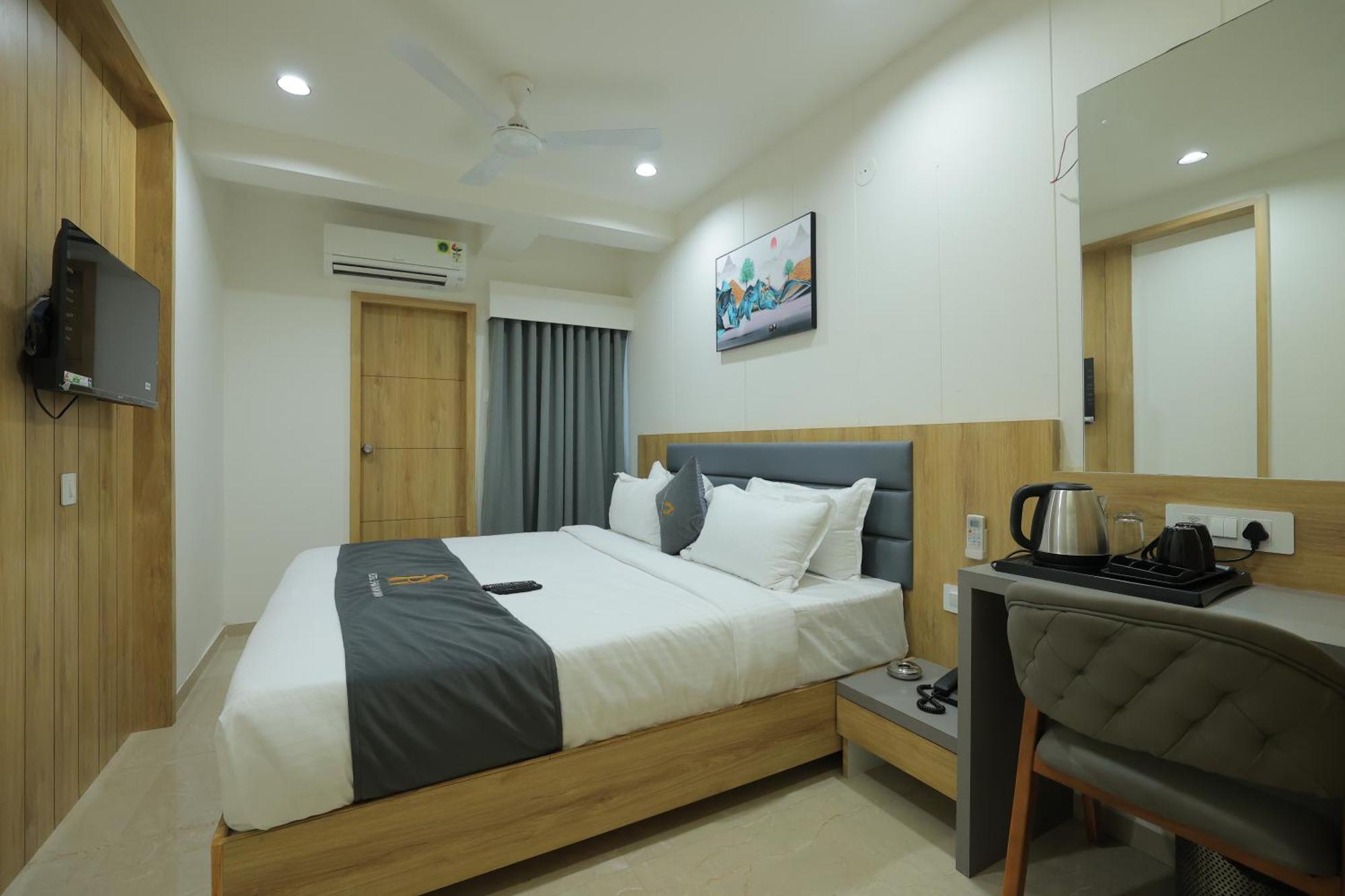 Hotel Shayan Inn Rajkot Dış mekan fotoğraf